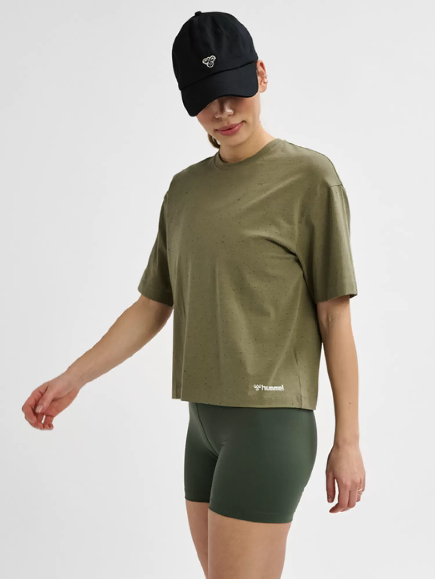 Hummel T-shirts and tops | T-shirts<hmlMT ULTRA BOXY SHORT T-SHIRT