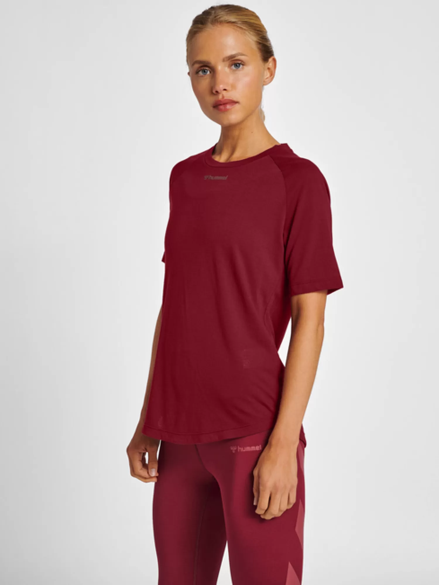 Hummel T-shirts and tops | T-shirts<hmlMT VANJA T-SHIRT