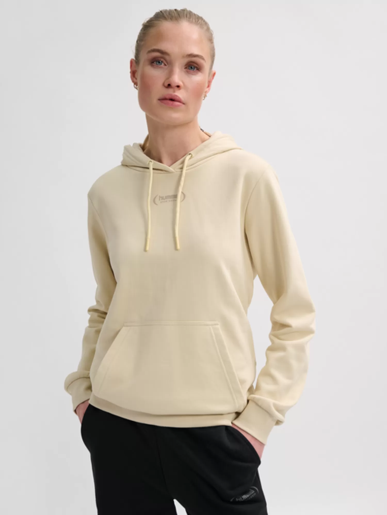 Hummel Hoodies and sweatshirts<hmlPAOLA REGULAR HOODIE