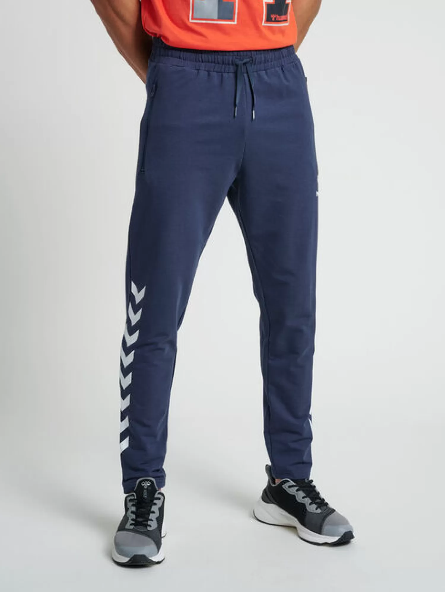 Hummel Pants<hmlRAY 2.0 TAPERED PANTS