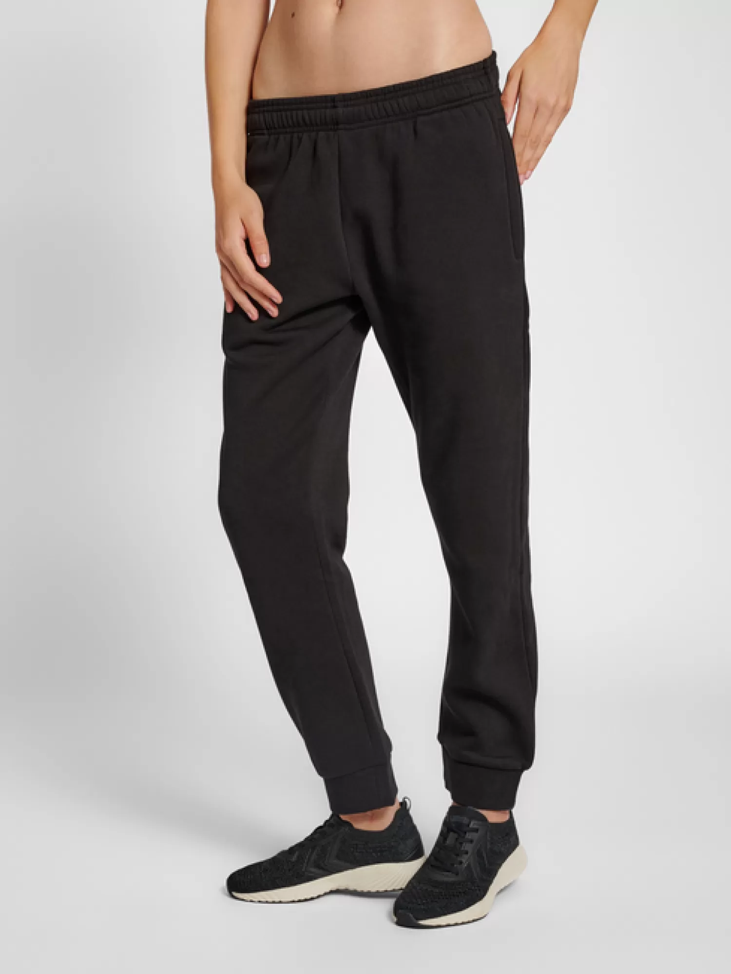 Hummel Handball pants | Football pants<hmlRED BASIC SWEAT PANTS WOMAN