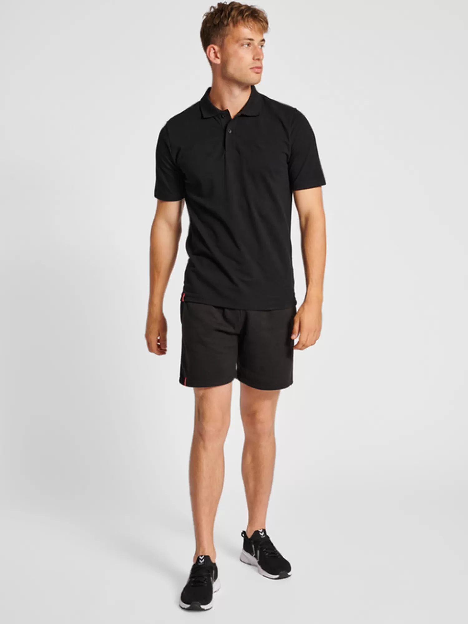 Hummel Handball shorts | Football shorts<hmlRED BASIC SWEAT SHORTS