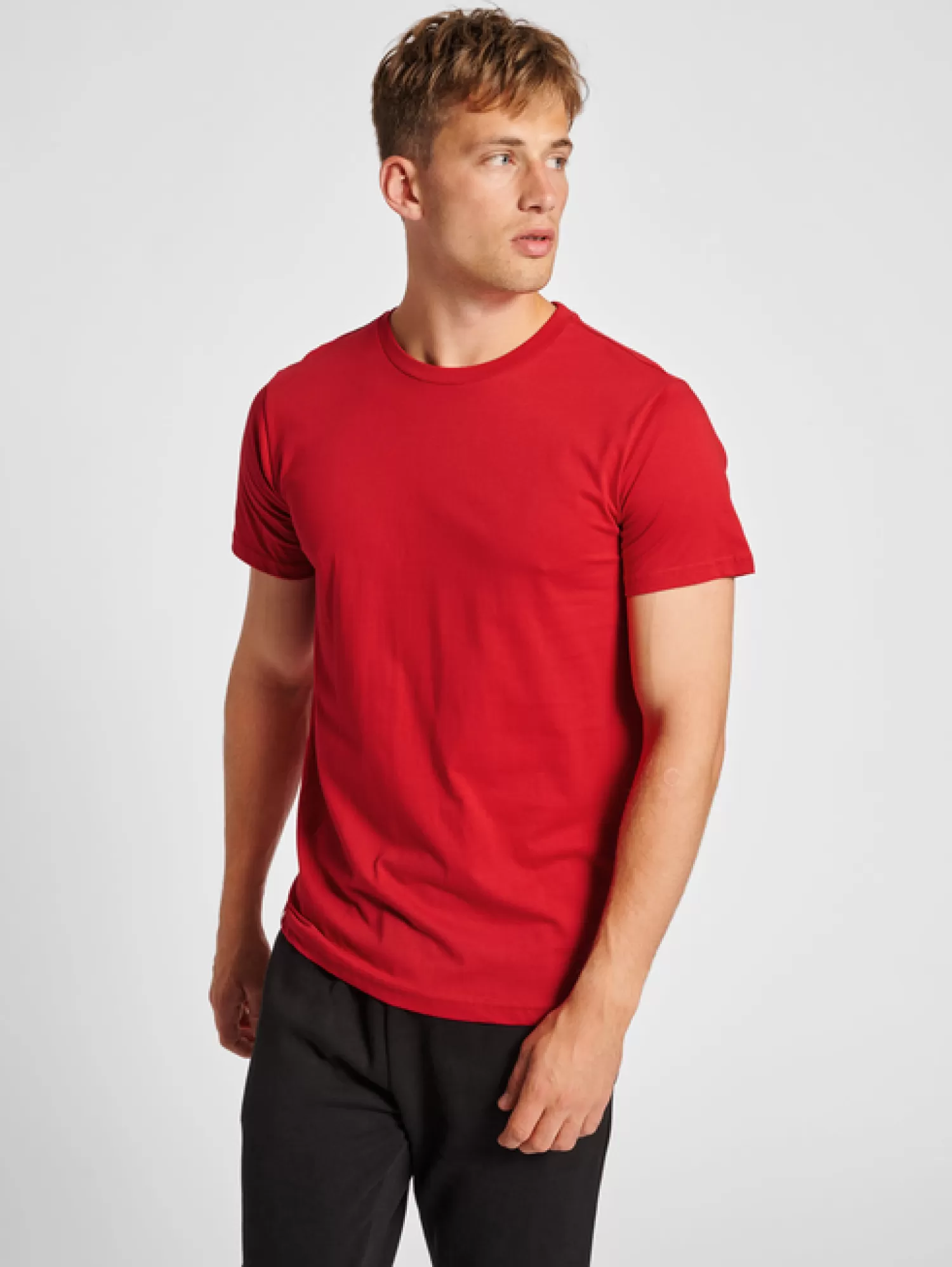 Hummel Football | Handball<hmlRED BASIC T-SHIRT S/S