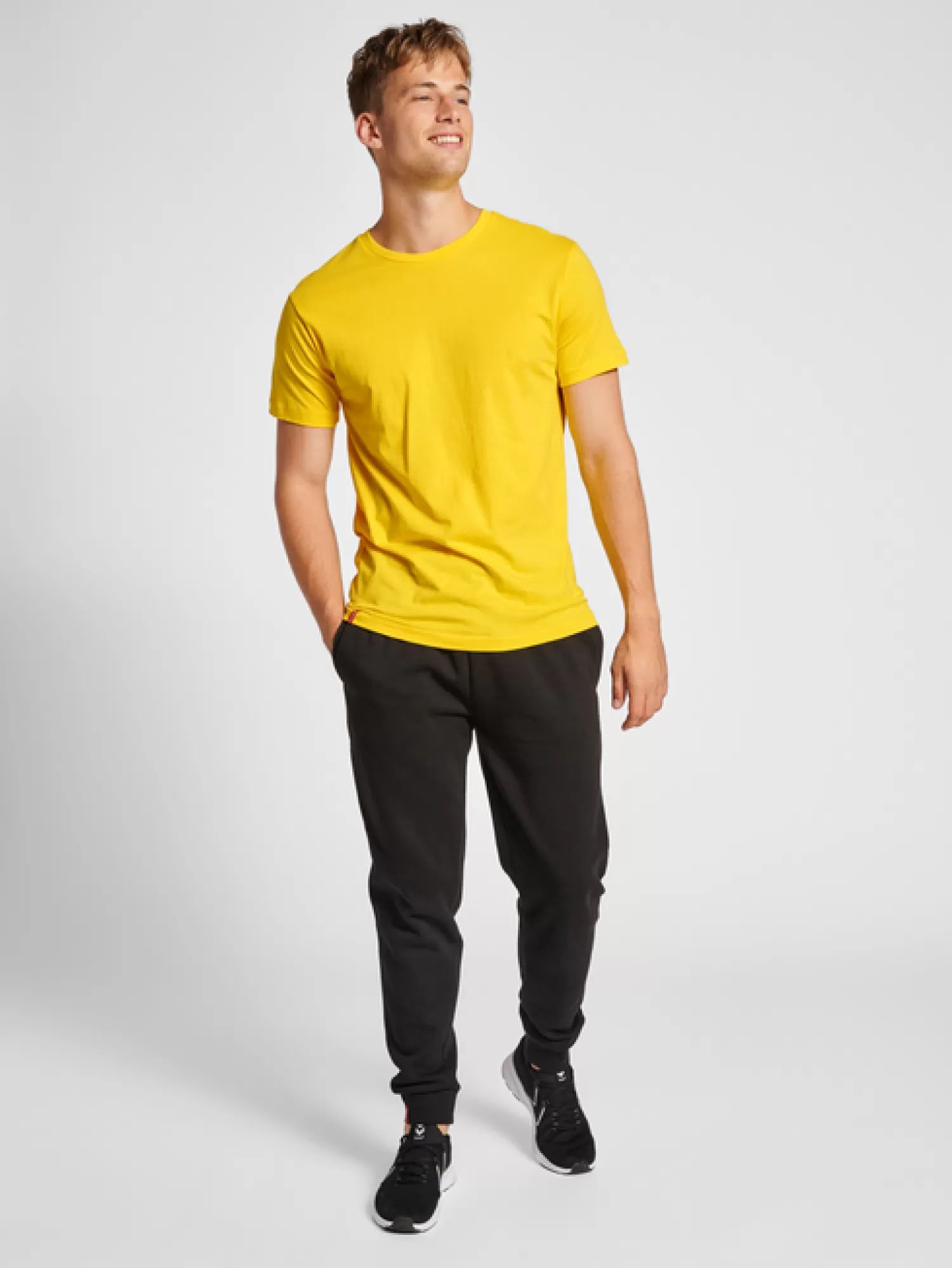 Hummel Football | Handball<hmlRED BASIC T-SHIRT S/S