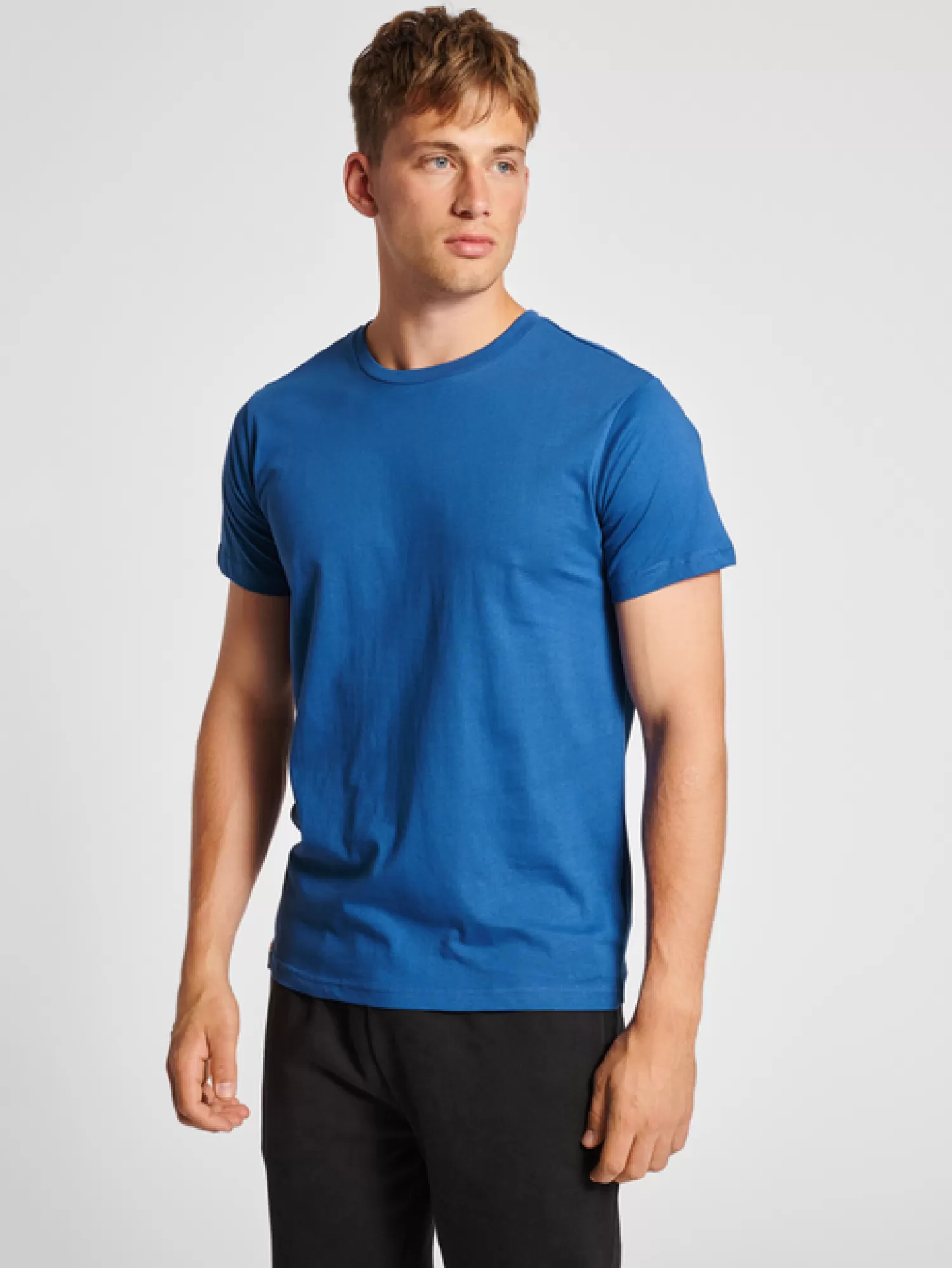 Hummel Football | Handball<hmlRED BASIC T-SHIRT S/S