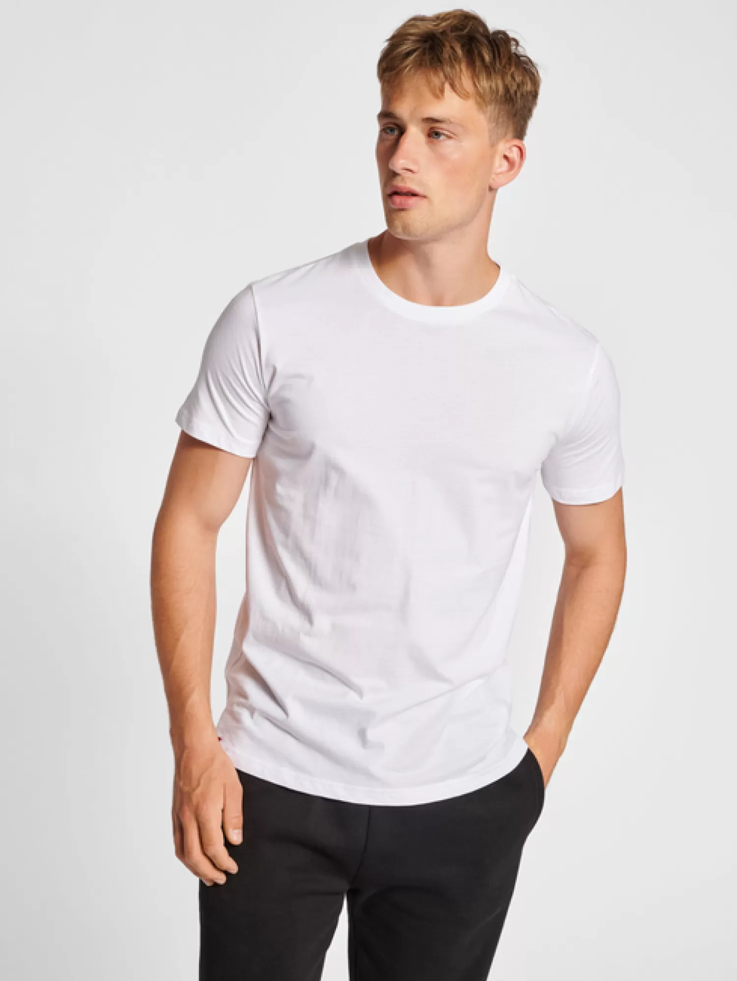 Hummel Football | Handball<hmlRED BASIC T-SHIRT S/S