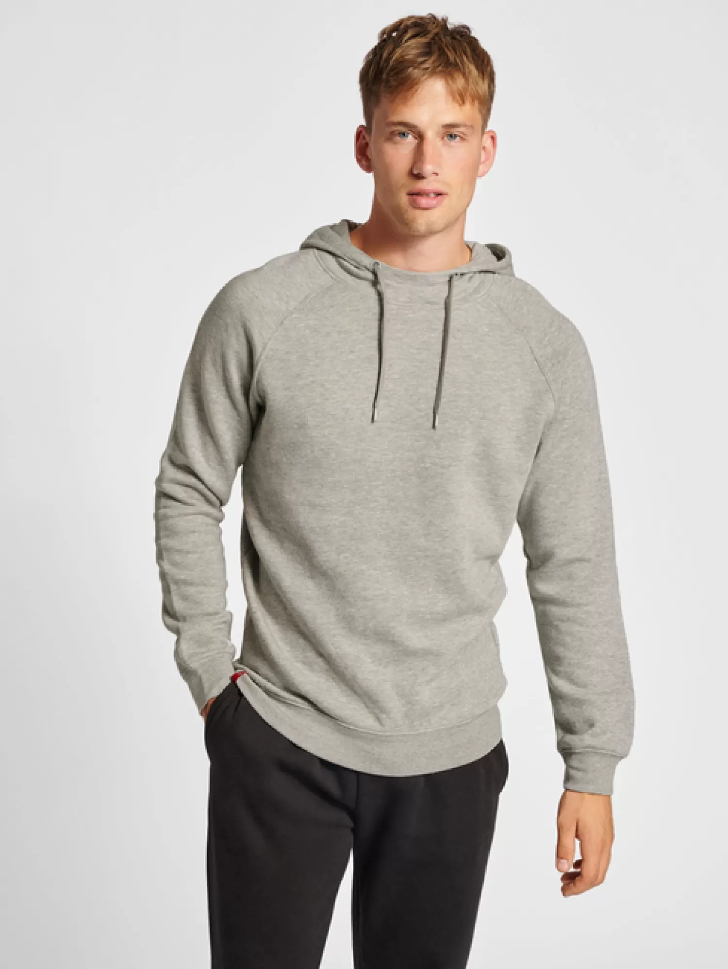 Hummel Hoodies and sweatshirts | Football<hmlRED CLASSIC HOODIE