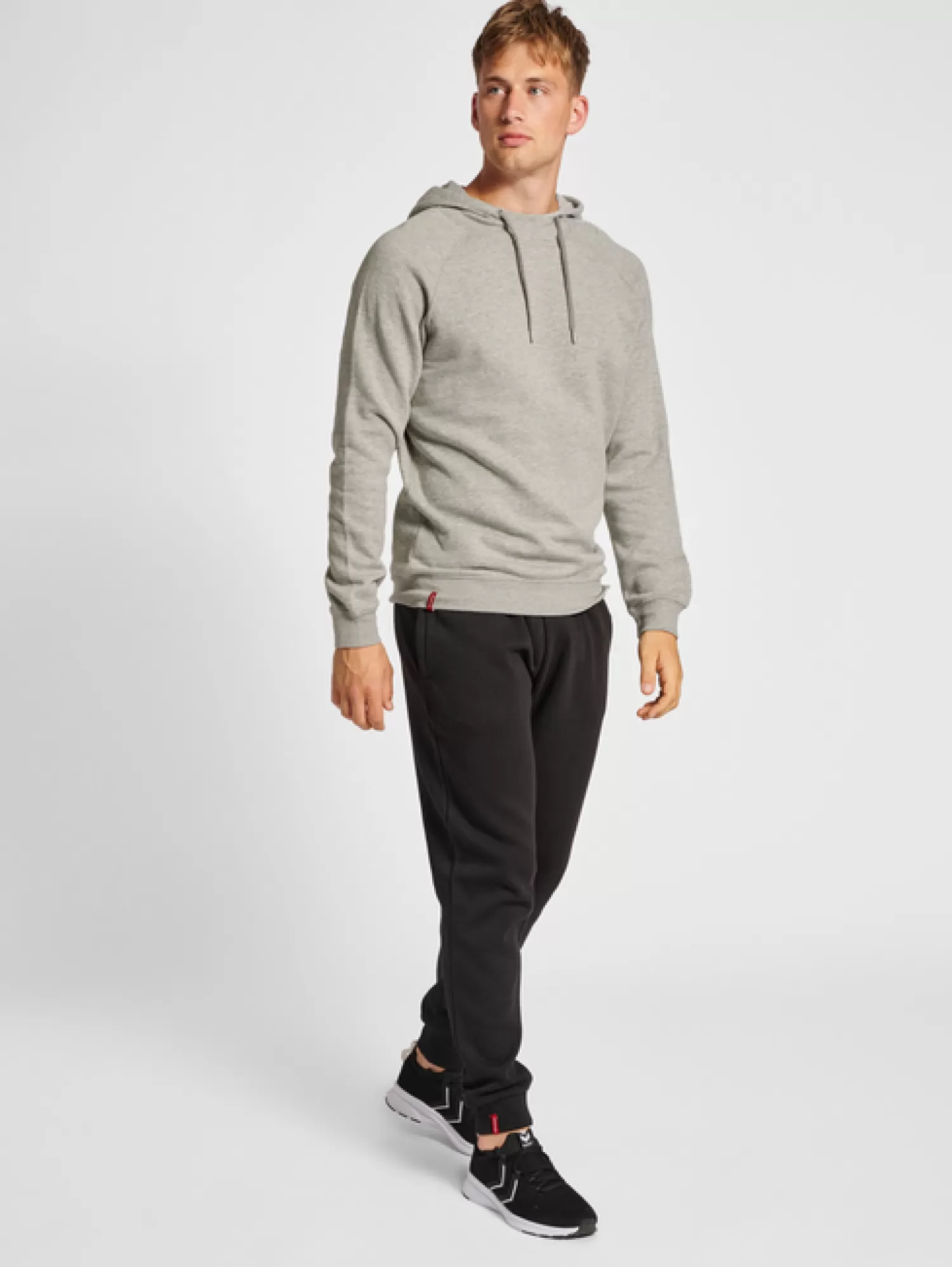 Hummel Hoodies and sweatshirts | Football<hmlRED CLASSIC HOODIE