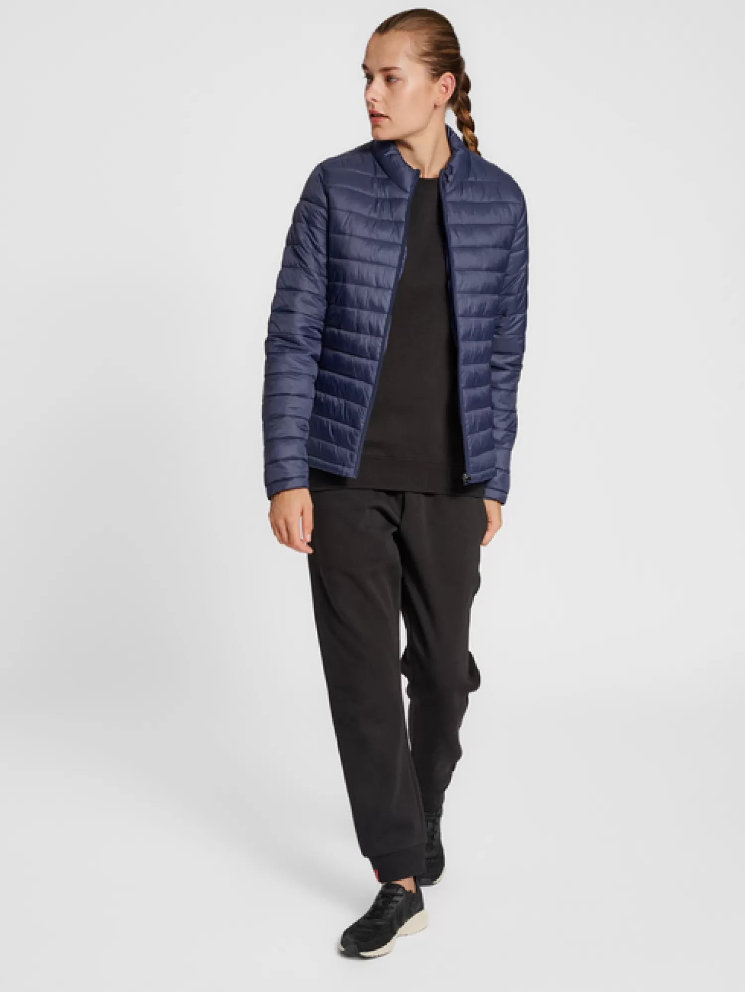 Hummel Football jackets | Jackets<hmlRED QUILTED JACKET WOMAN