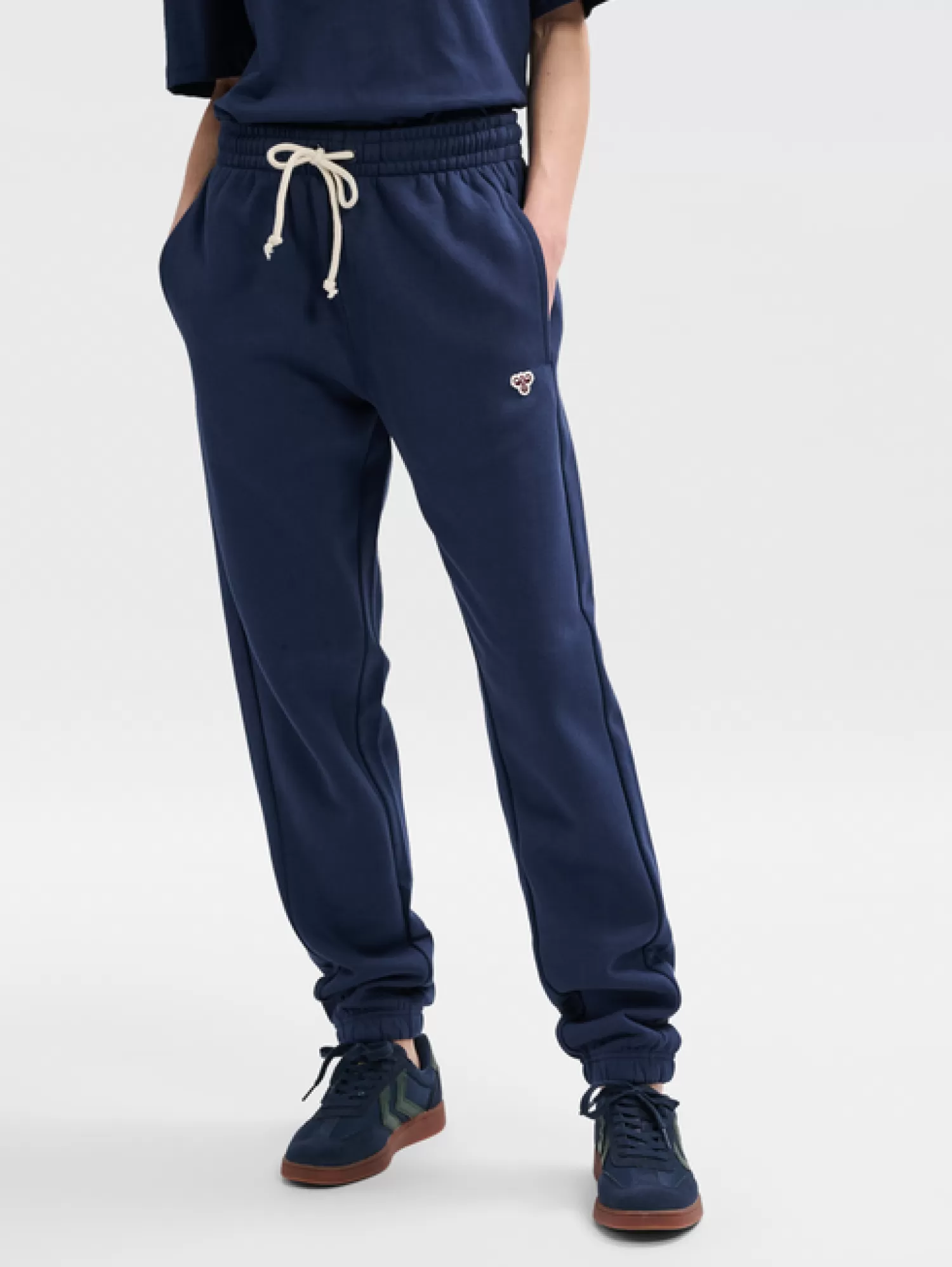 Hummel Pants | Pants<hmlREGULAR SWEATPANT BEE