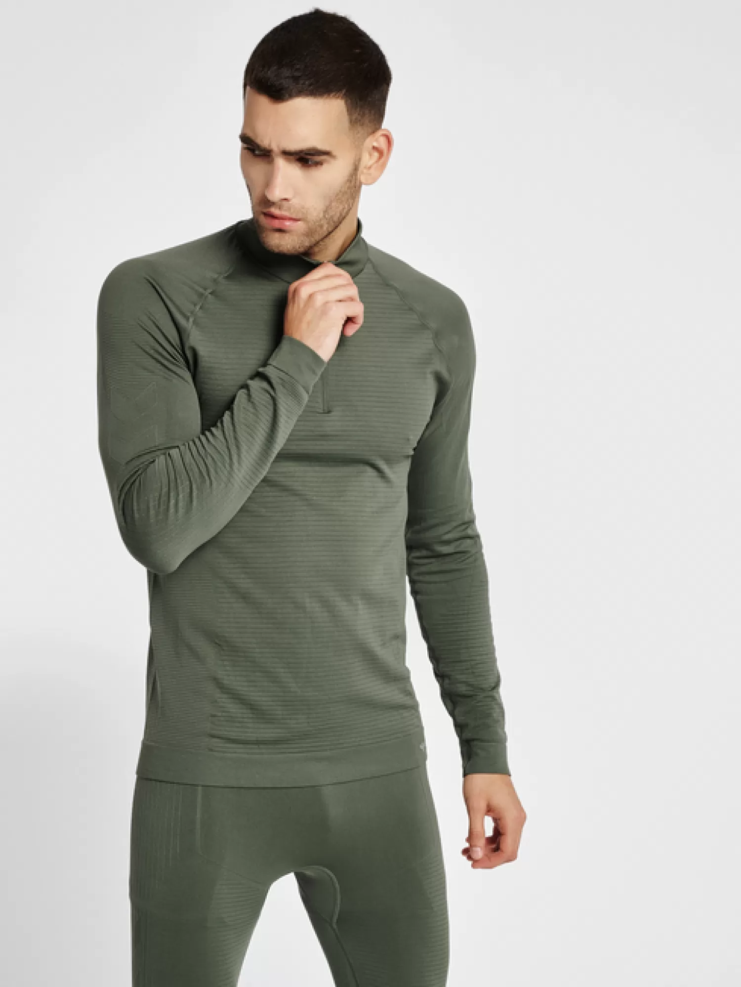 Hummel Training jerseys | Base layers<hmlSTROKE SEAMLESS HALF ZIP