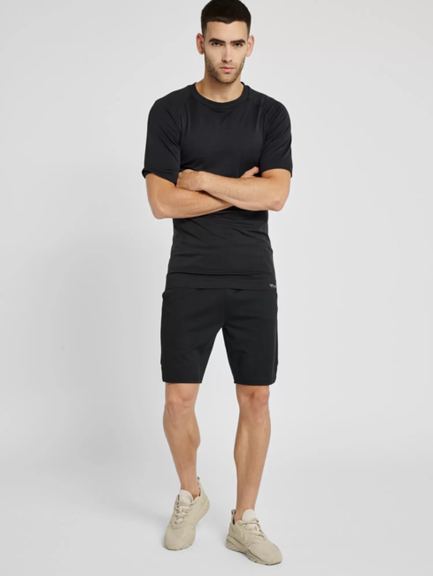 Hummel T-shirts and tops | Base layers<hmlSTROKE SEAMLESS T-SHIRT