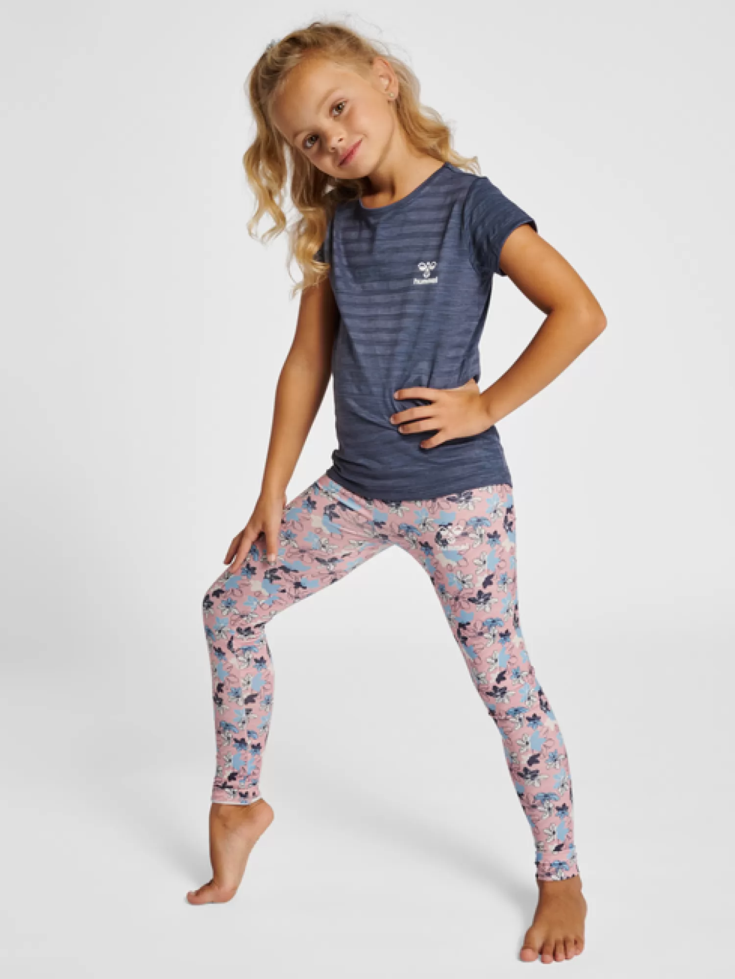 Hummel T-shirts and tops | Gymnastics clothes<hmlSUTKIN T-SHIRT