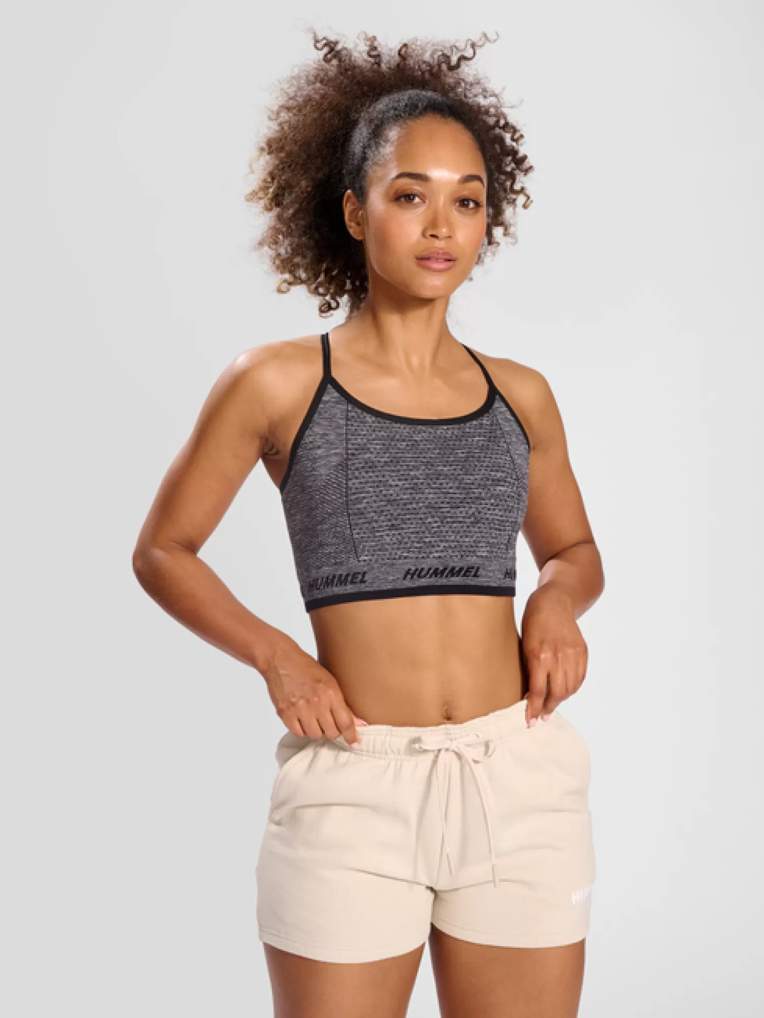 Hummel Sports bras | Sports bras<hmlTE CAMI SEAMLESS SPORTS TOP