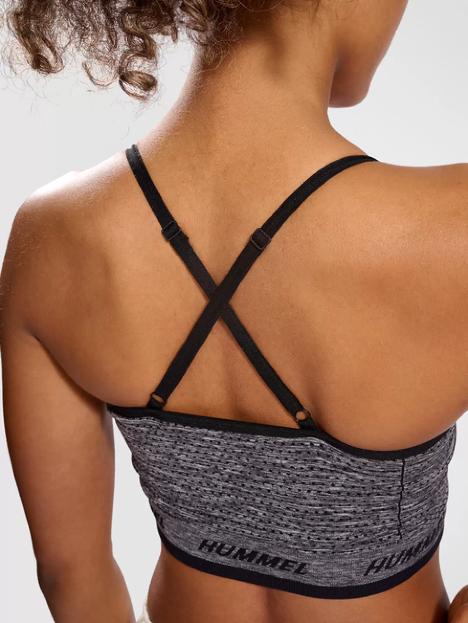 Hummel Sports bras | Sports bras<hmlTE CAMI SEAMLESS SPORTS TOP