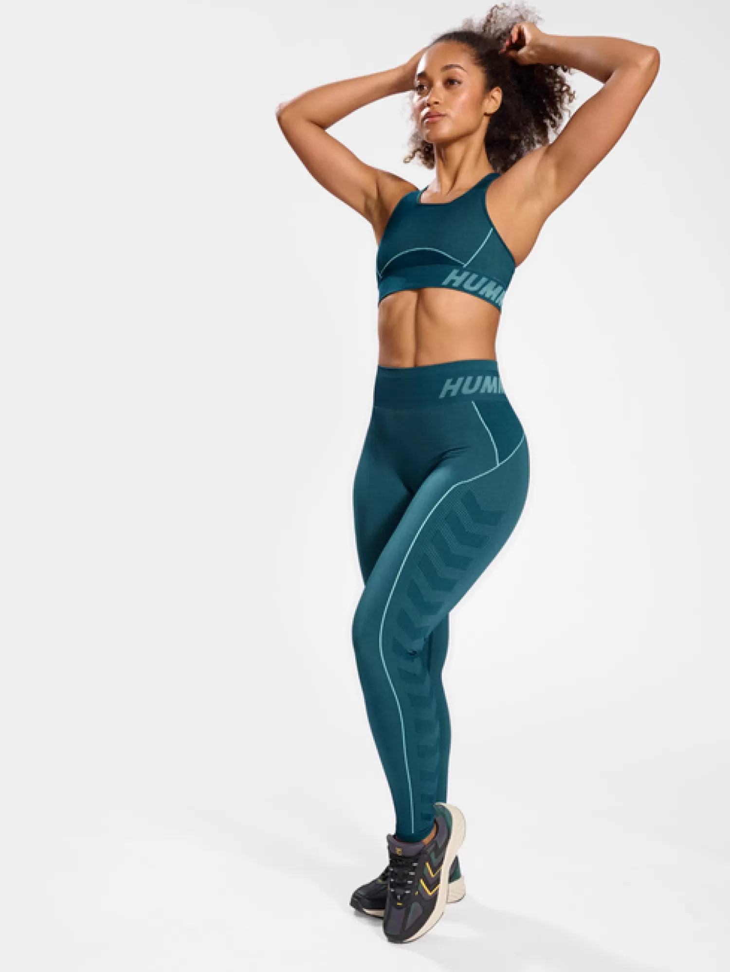 Hummel Sports bras | Yoga<hmlTE CHRISTEL SEAMLESS SPORTS TOP