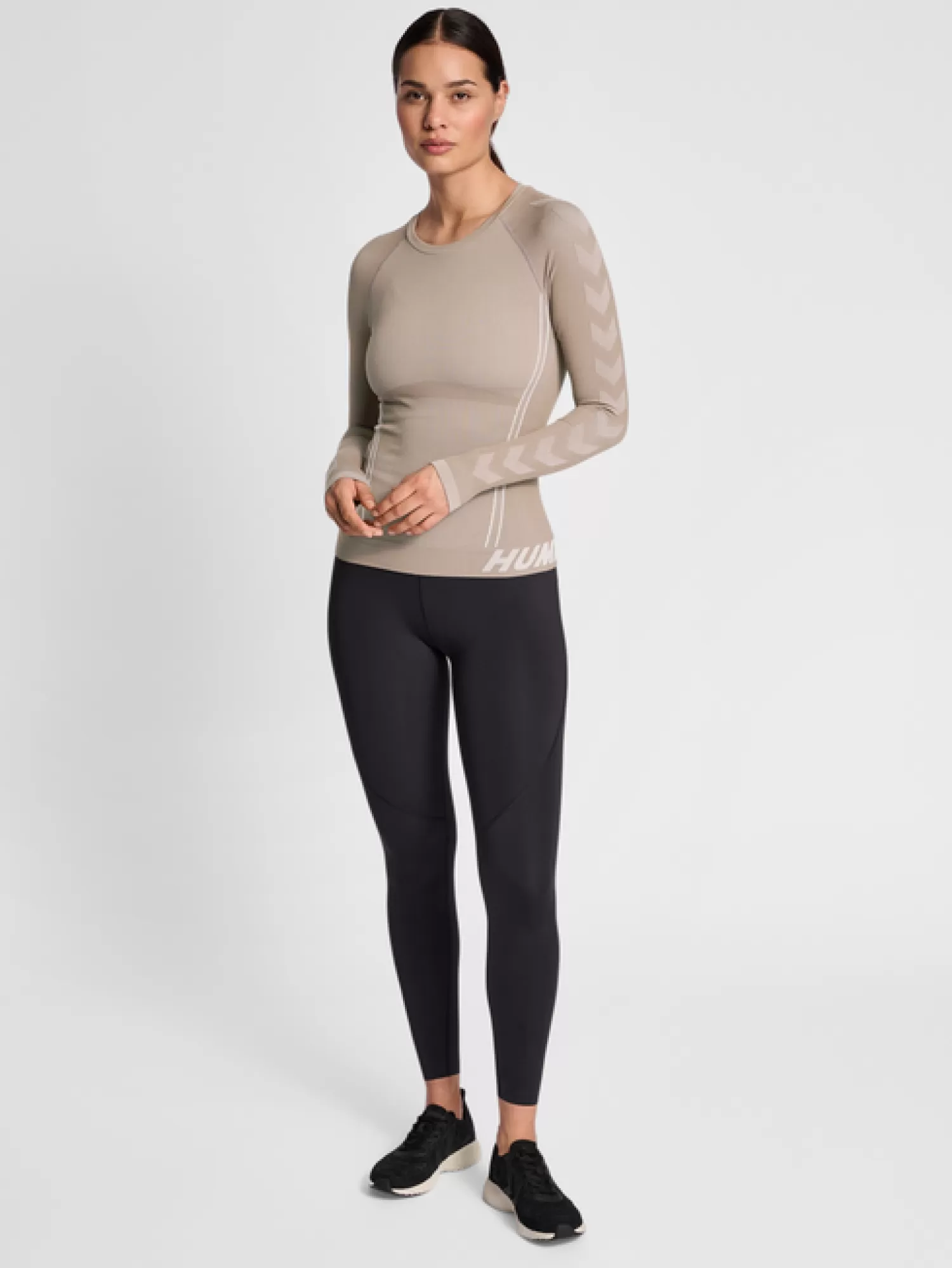 Hummel Yoga | T-shirts<hmlTE CHRISTEL SEAMLESS T-SHIRT L/S