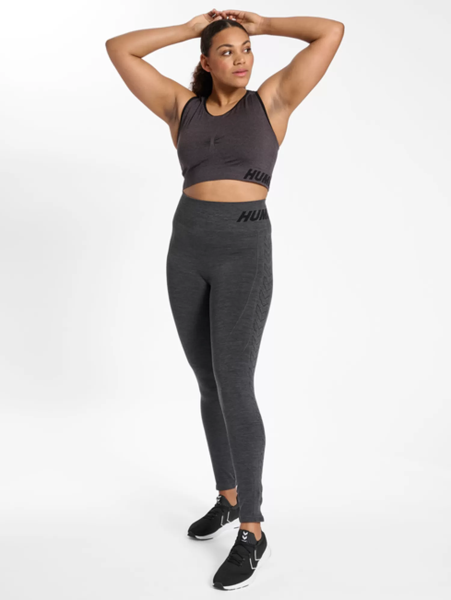 Hummel Sports bras | Sports bras<hmlTE CURVE SEAMLESS SPORTS BRA