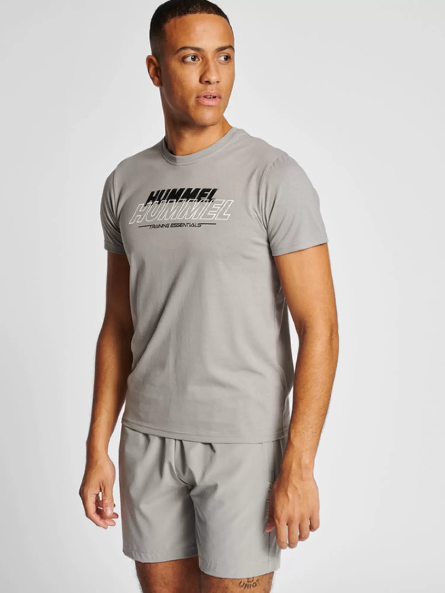 Hummel T-shirts and tops | Training<hmlTE JEFF COTTON T-SHIRT