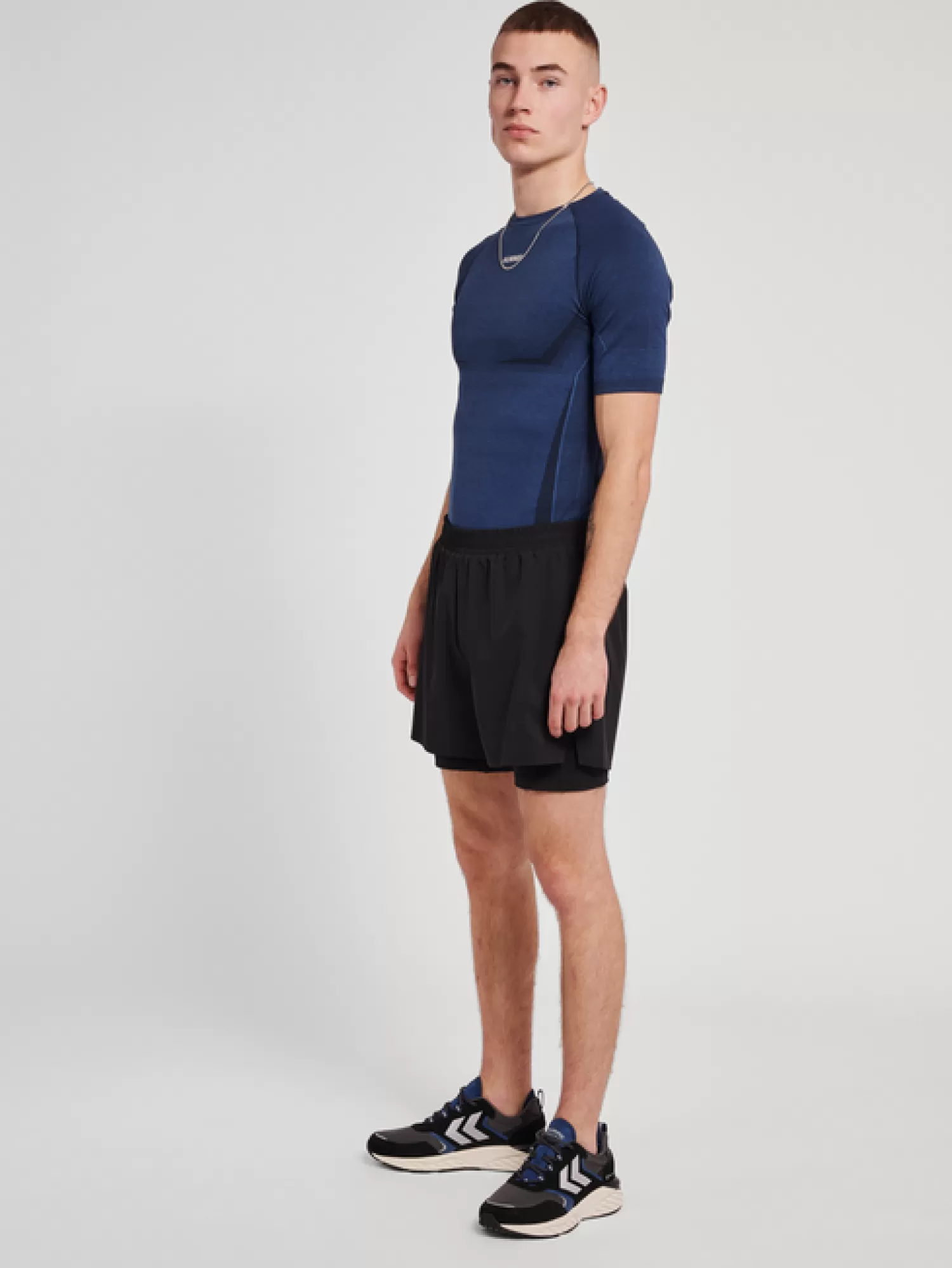 Hummel T-shirts and tops | Running<hmlTE MIKE SEAMLESS T-SHIRT