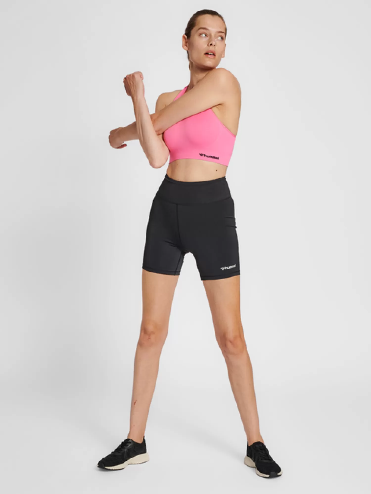 Hummel Sports bras | Sports bras<hmlTIF SEAMLESS SPORTS TOP