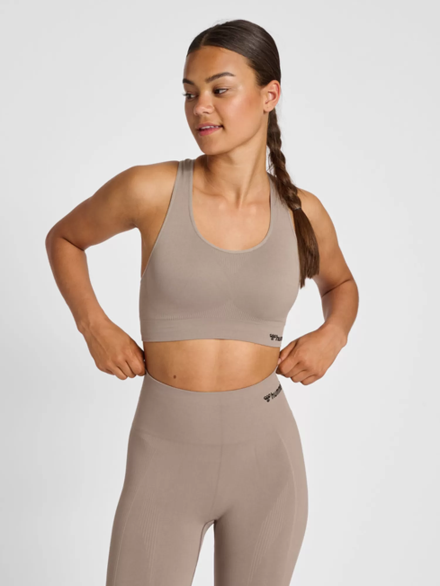 Hummel Sports bras | Sports bras<hmlTIF SEAMLESS SPORTS TOP