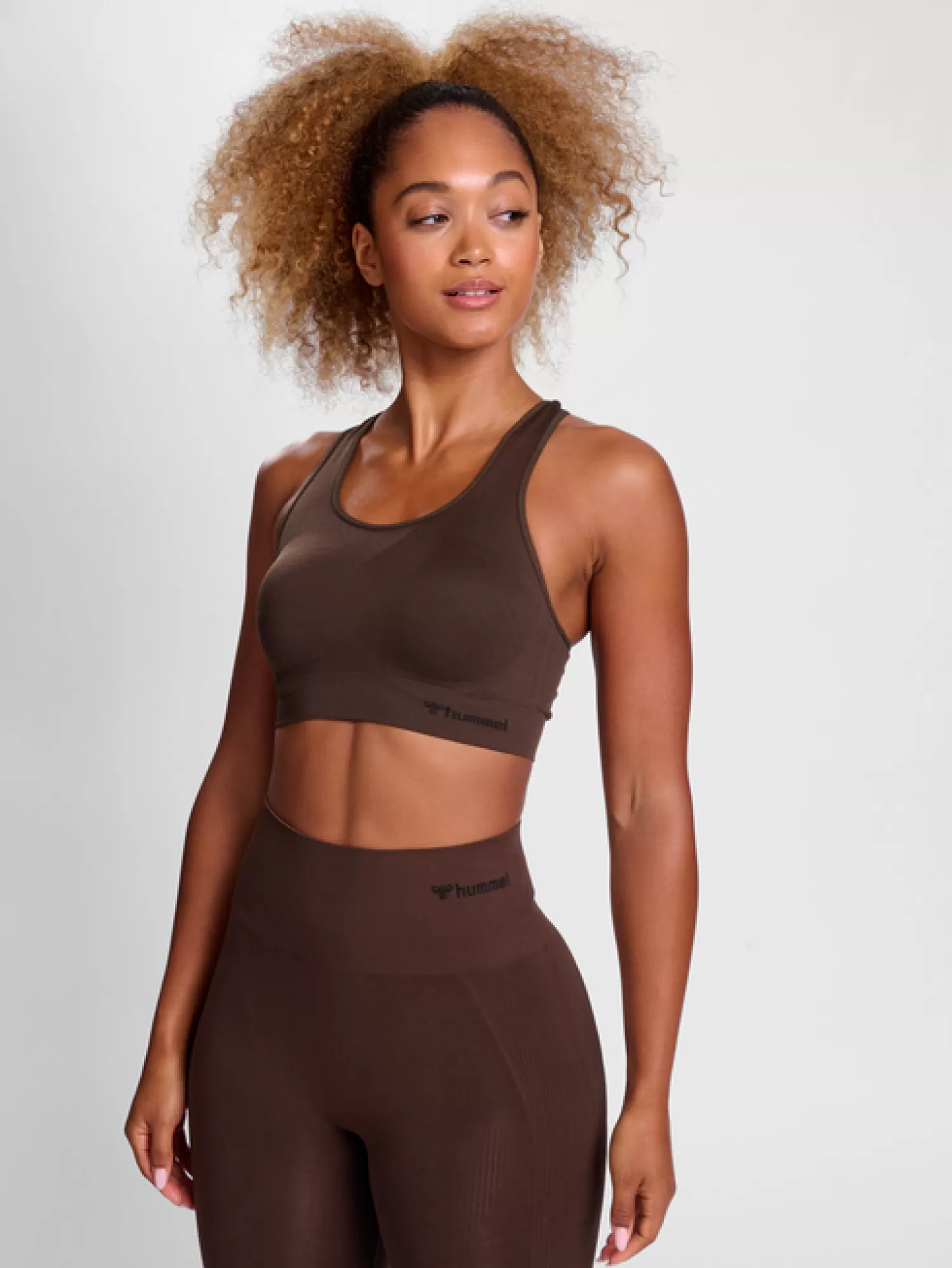 Hummel Sports bras | Yoga<hmlTIF SEAMLESS SPORTS TOP