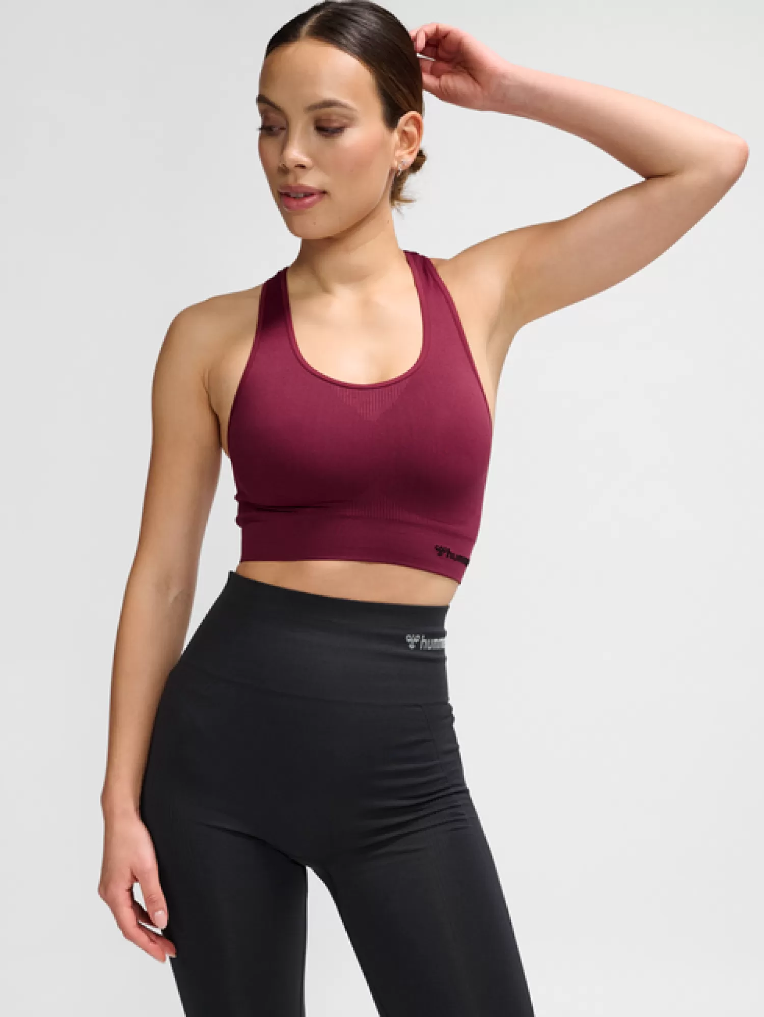 Hummel Sports bras | Yoga<hmlTIF SEAMLESS SPORTS TOP