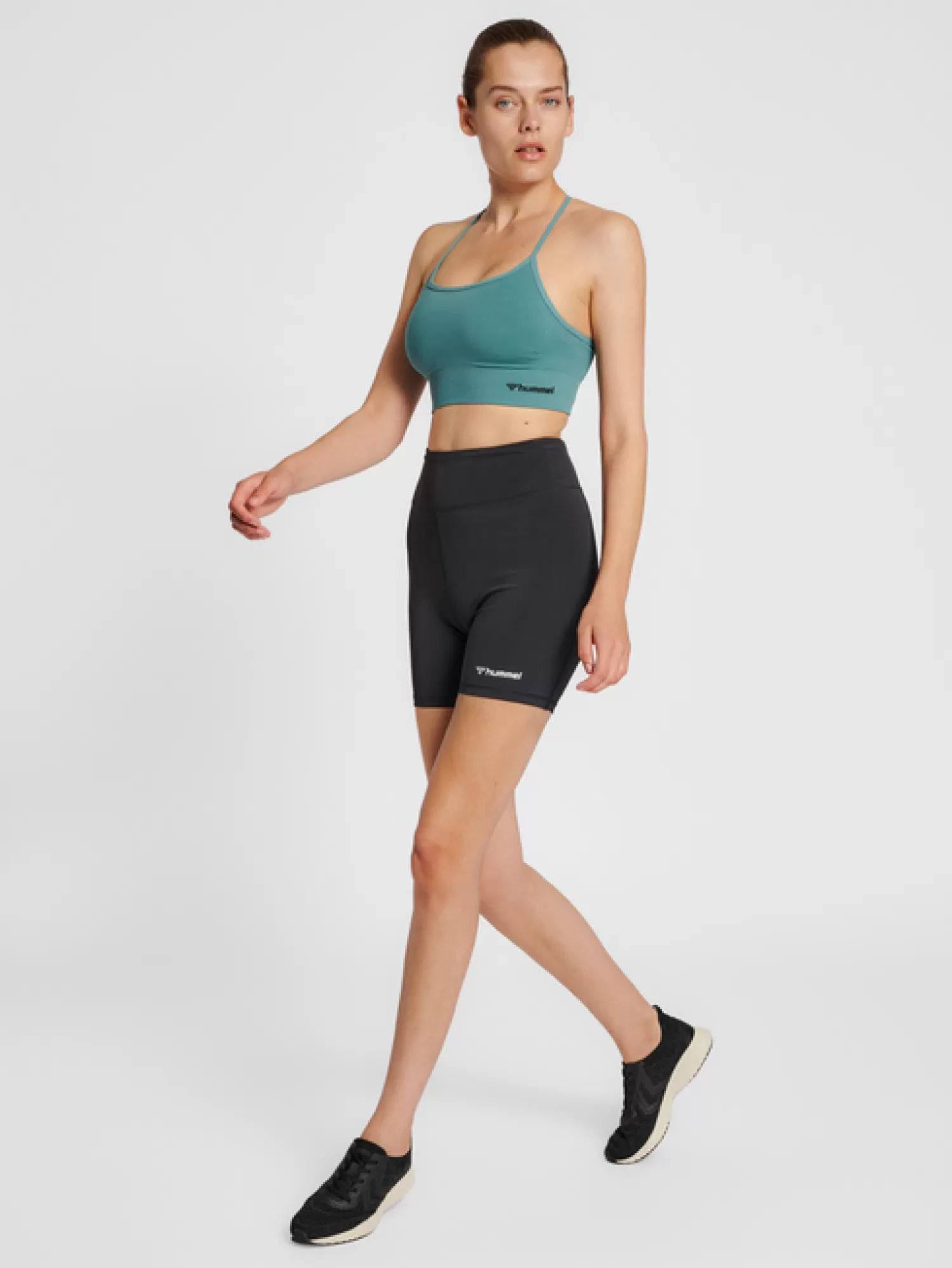 Hummel Sports bras | Sports bras<hmlTIFFY SEAMLESS SPORTS TOP