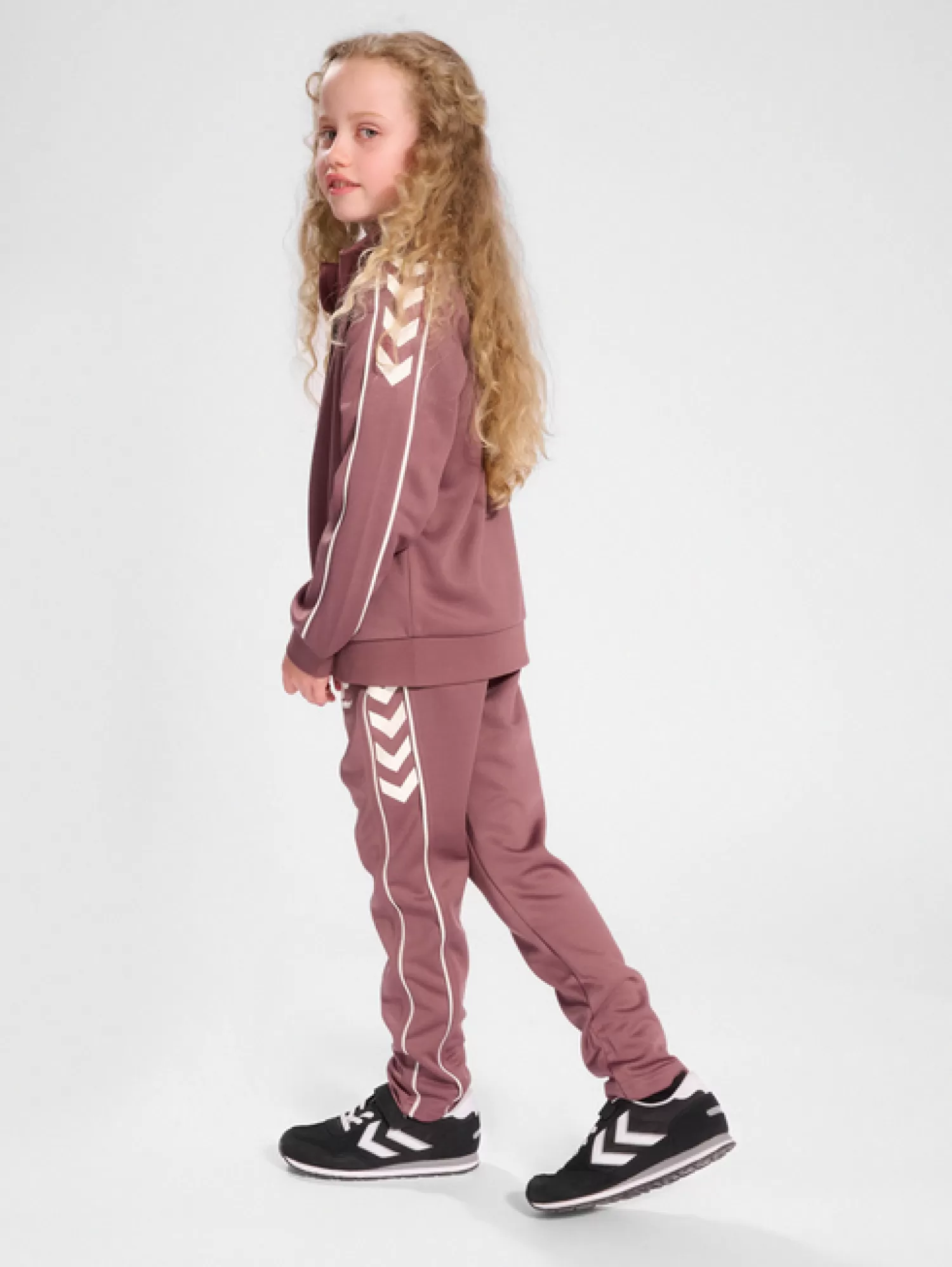 Hummel Sets<hmlTRACK TRACKSUIT