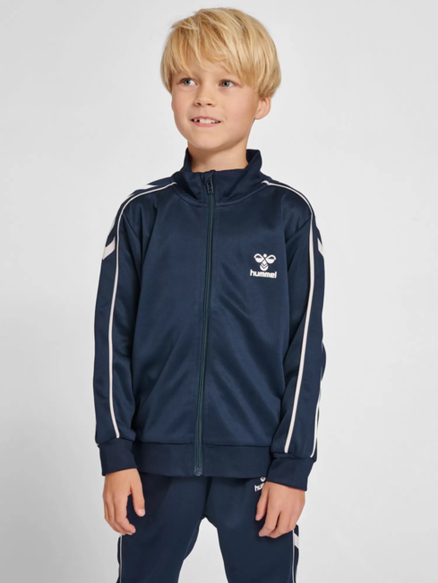 Hummel Sets<hmlTRACK TRACKSUIT