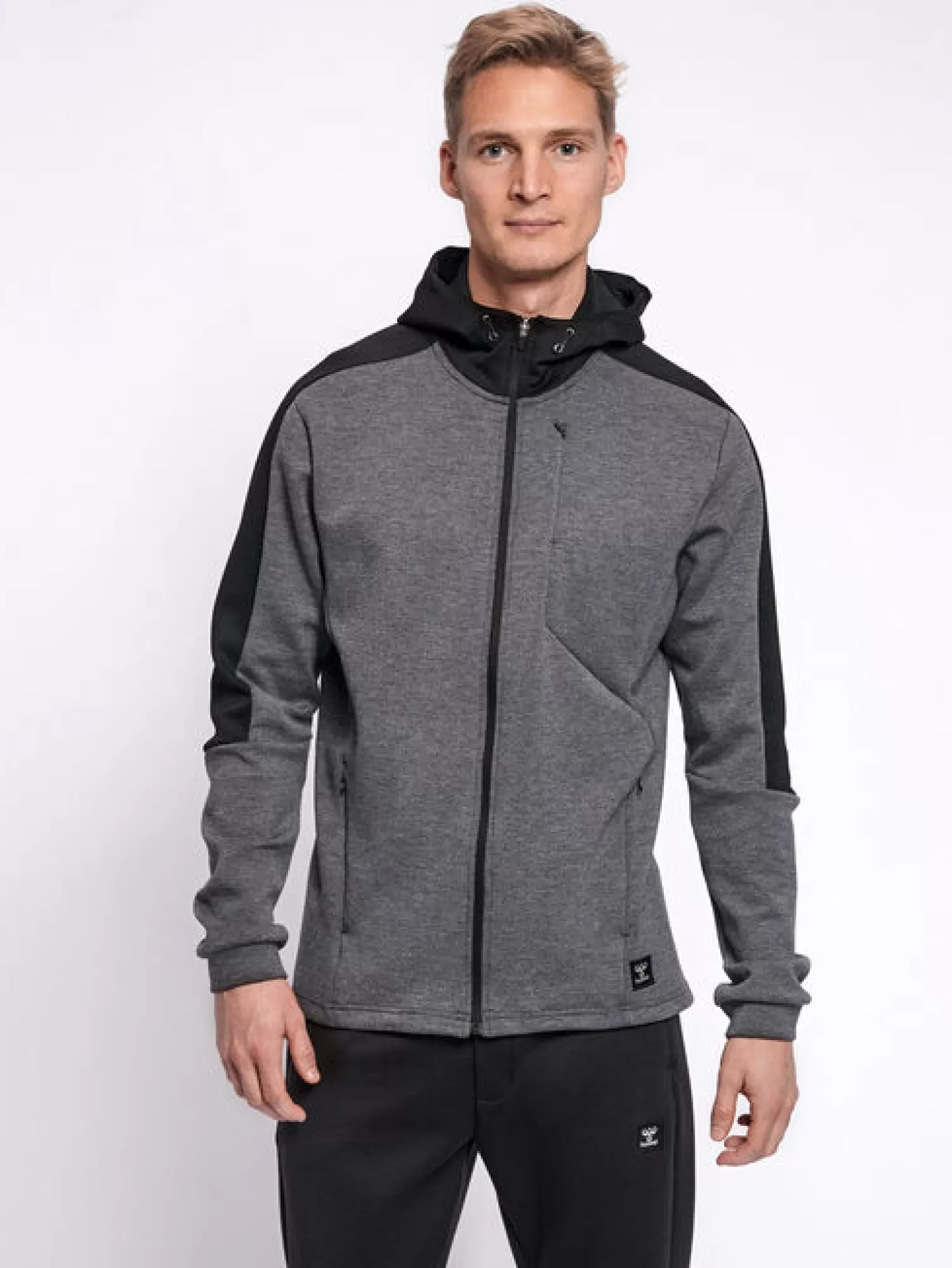 Hummel Training jerseys | Hoodies and sweatshirts<hmlTROPPER ZIP HOODIE