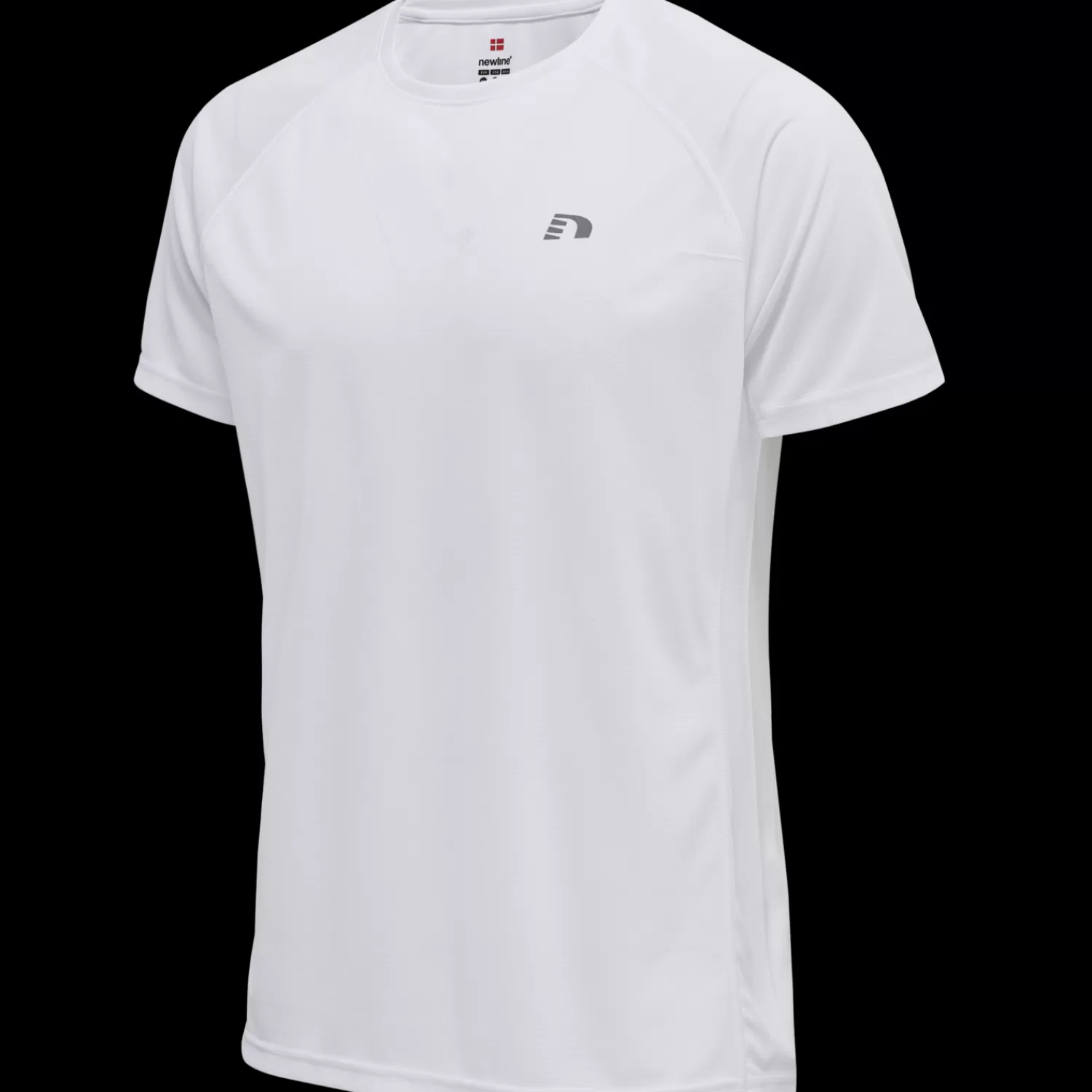 Hummel T-shirts and tops<MEN CORE RUNNING T-SHIRT S/S