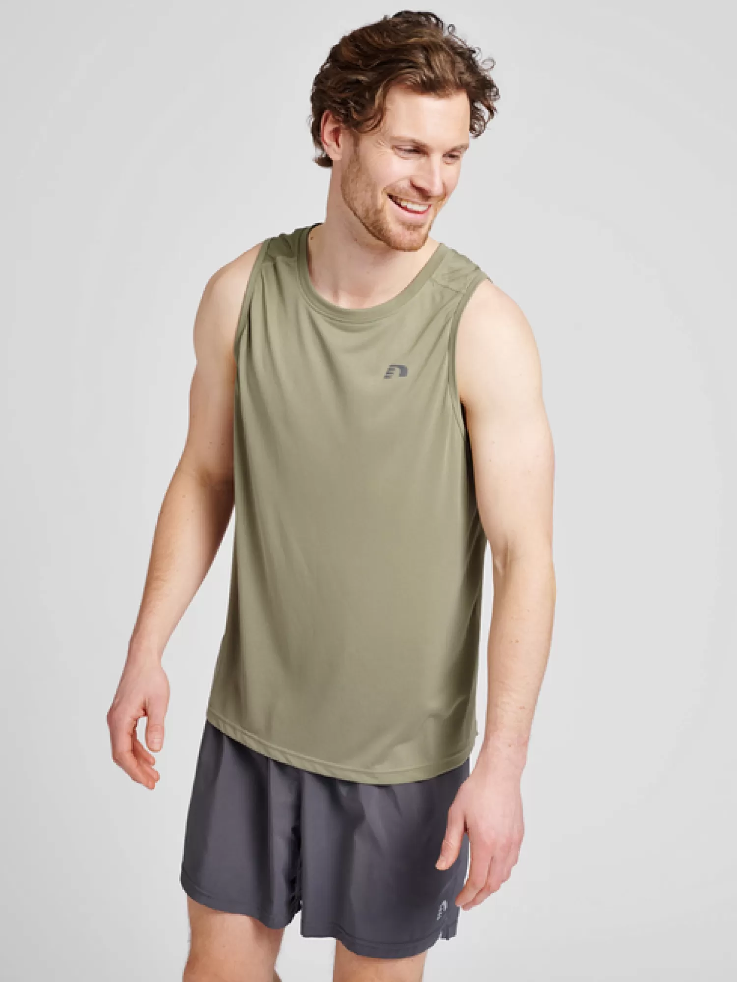 Hummel T-shirts and tops<MEN RUNNING SINGLET