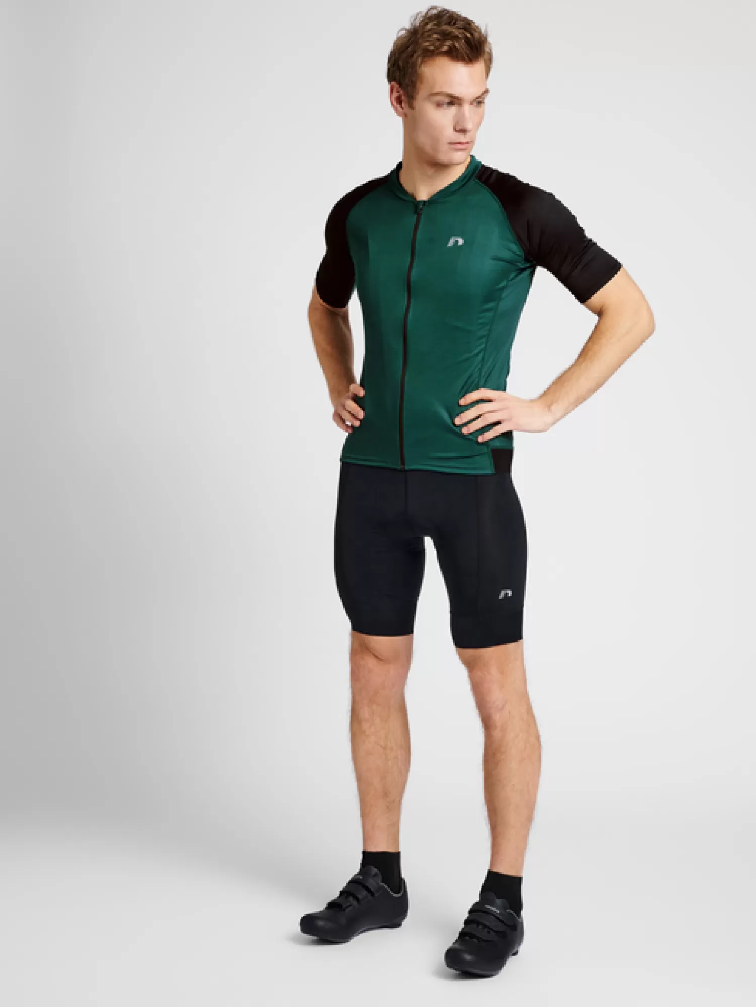 Hummel Bike<MENS CORE BIKE JERSEY