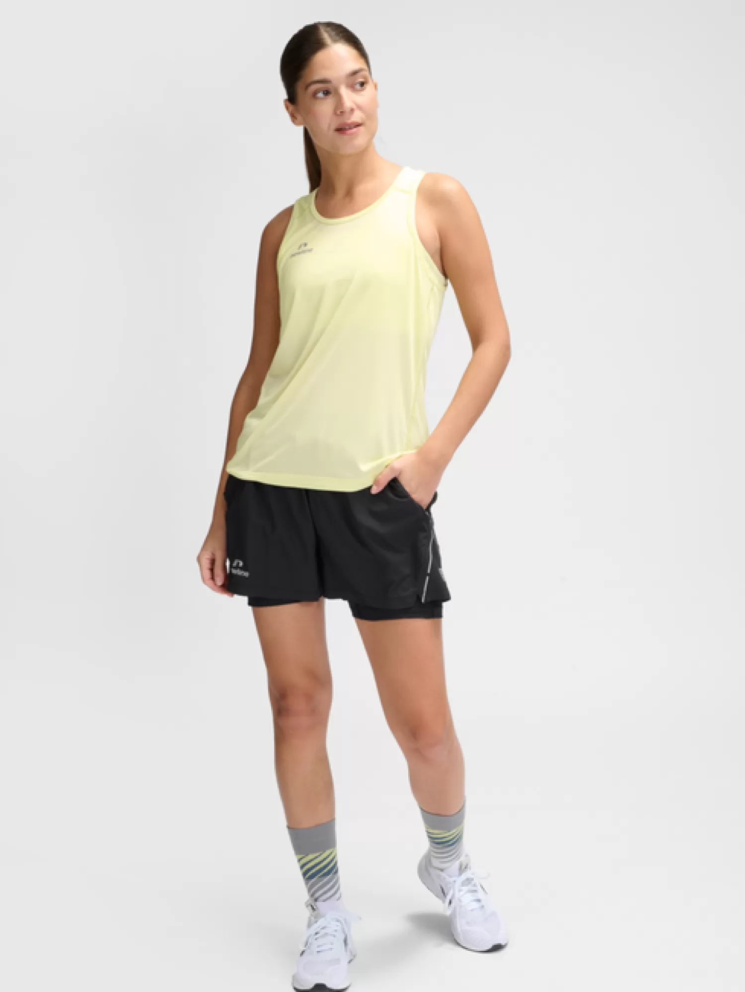 Hummel T-shirts and tops | Running<nwlBEAT SINGLET W