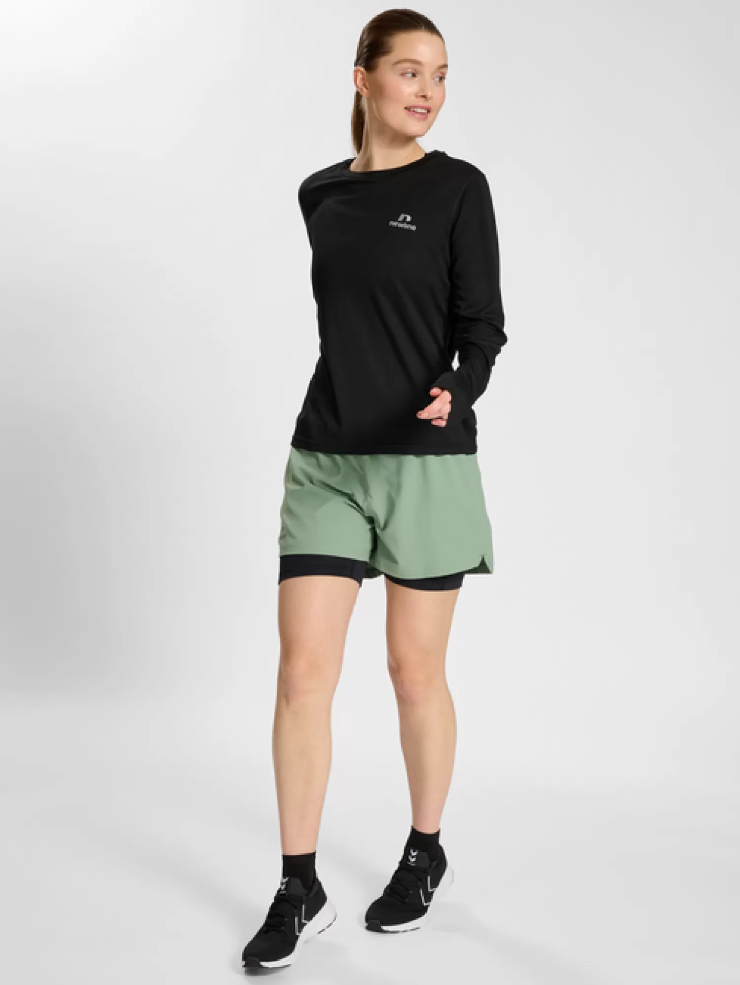 Hummel Shorts<nwlDALLAS SHORTS 2IN1 WOMAN