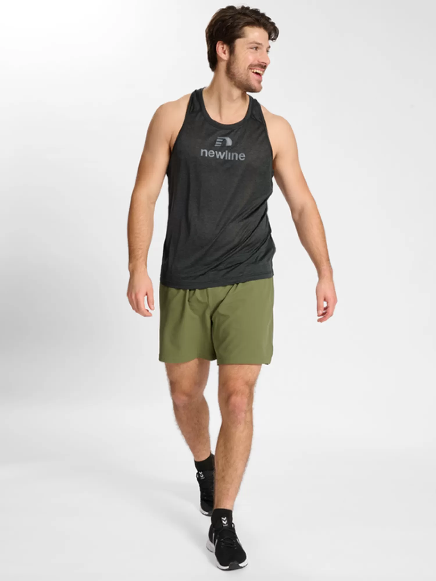 Hummel T-shirts and tops<nwlFONTANA SINGLET MEN