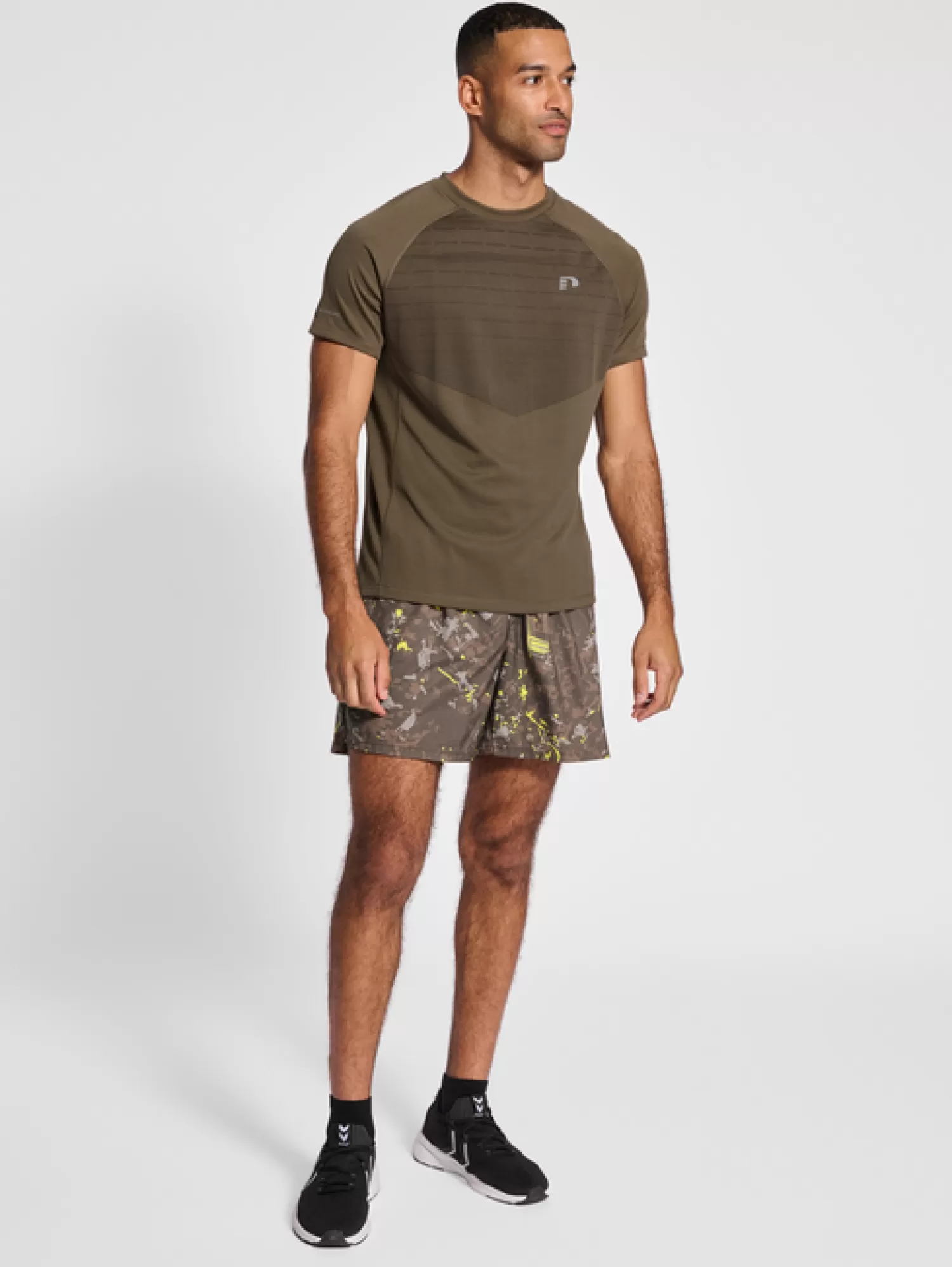 Hummel T-shirts and tops<nwlLAKELAND T-SHIRT S/S MEN