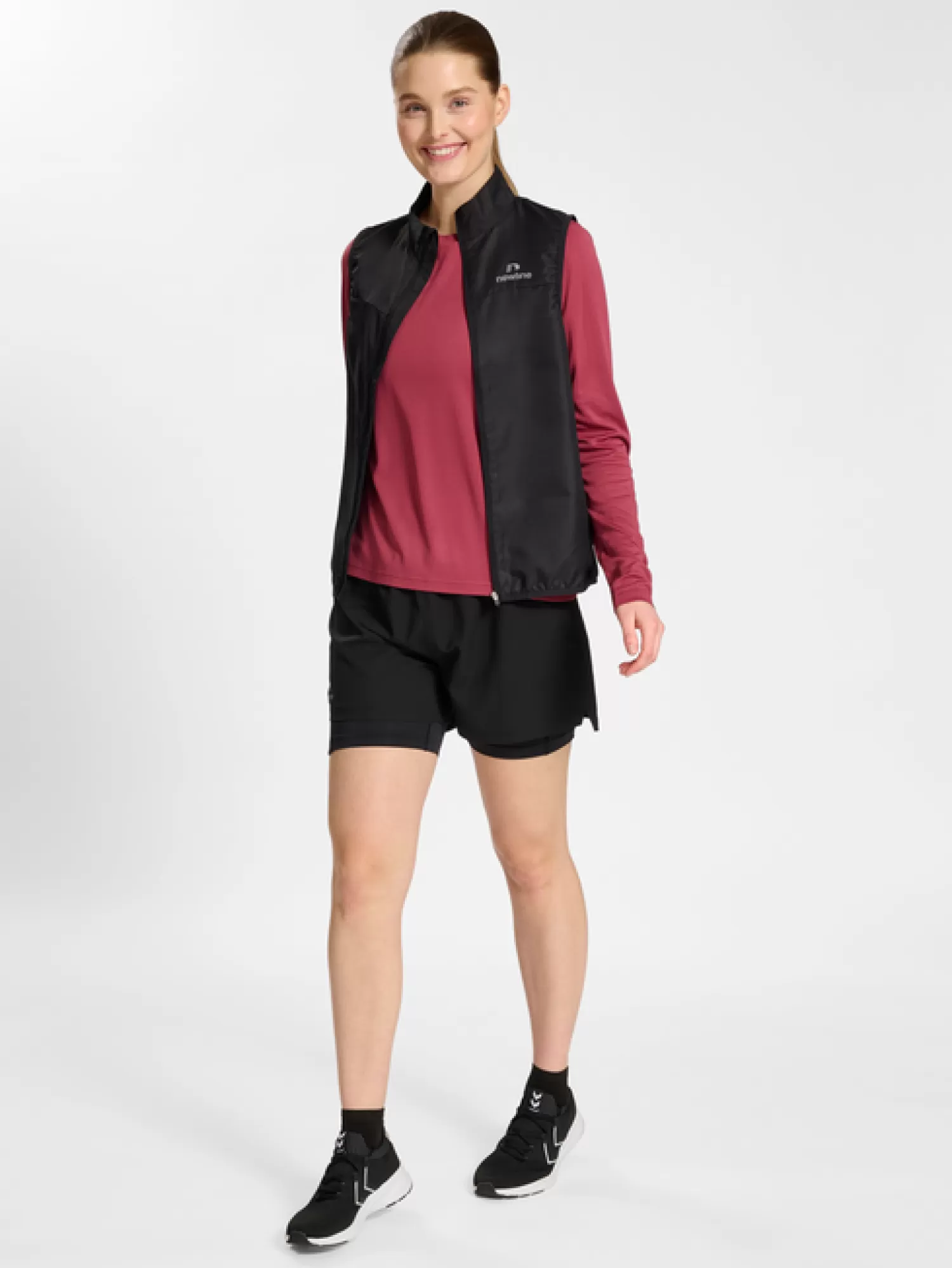 Hummel Jackets and vests<nwlNASHVILLE GILET WOMAN