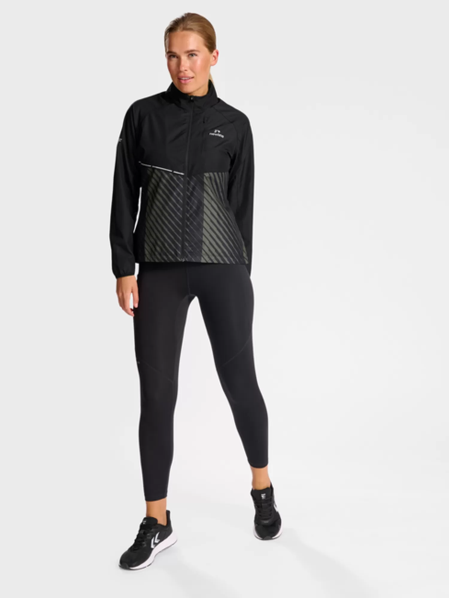 Hummel Jackets and vests | Training jackets<nwlPACE JACKET WOMAN