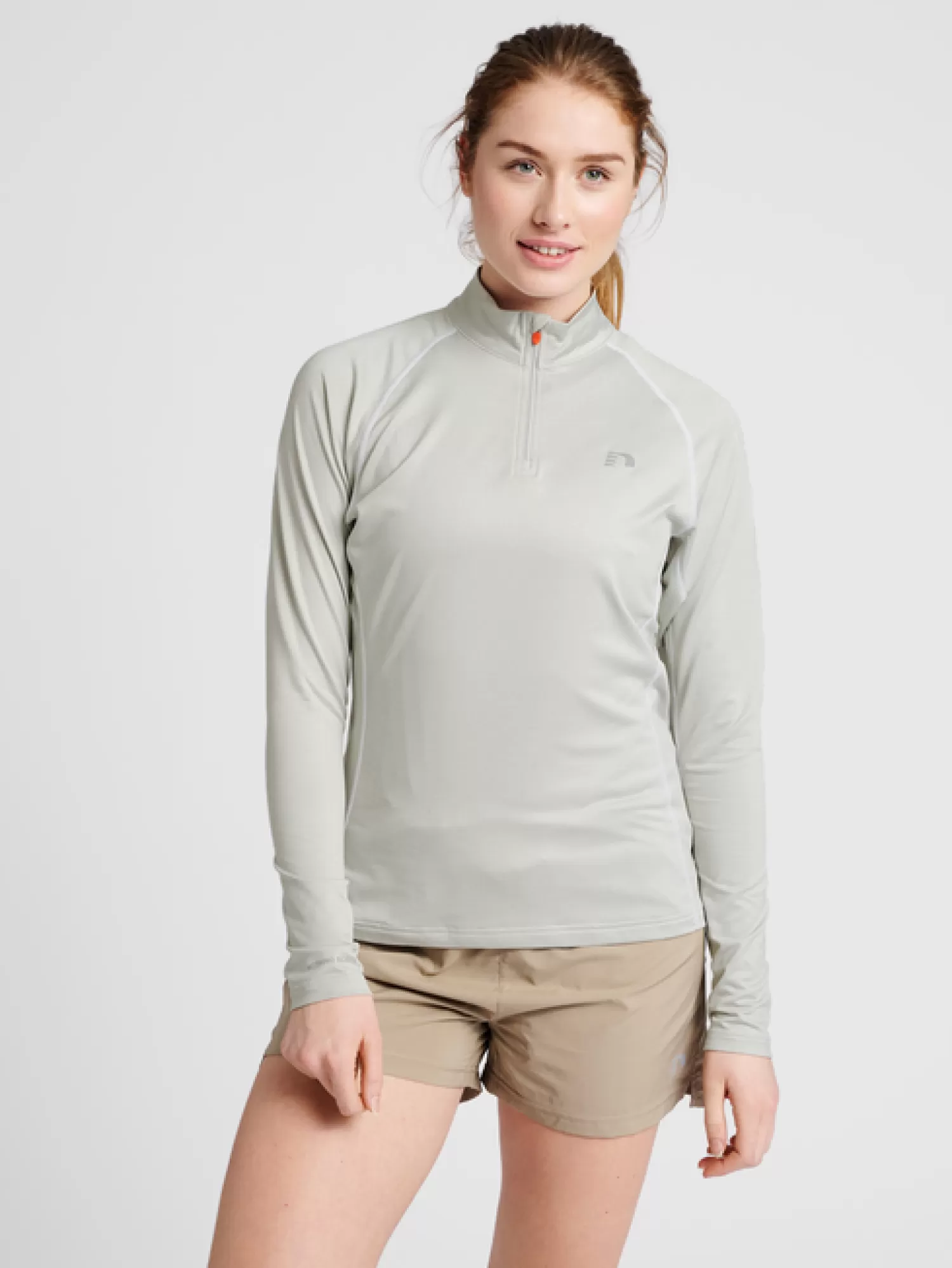 Hummel T-shirts and tops<WOMEN 1/2 ZIP L/S