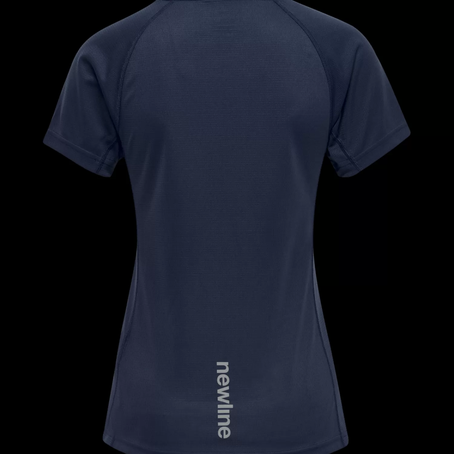 Hummel T-shirts and tops<WOMEN CORE RUNNING T-SHIRT S/S