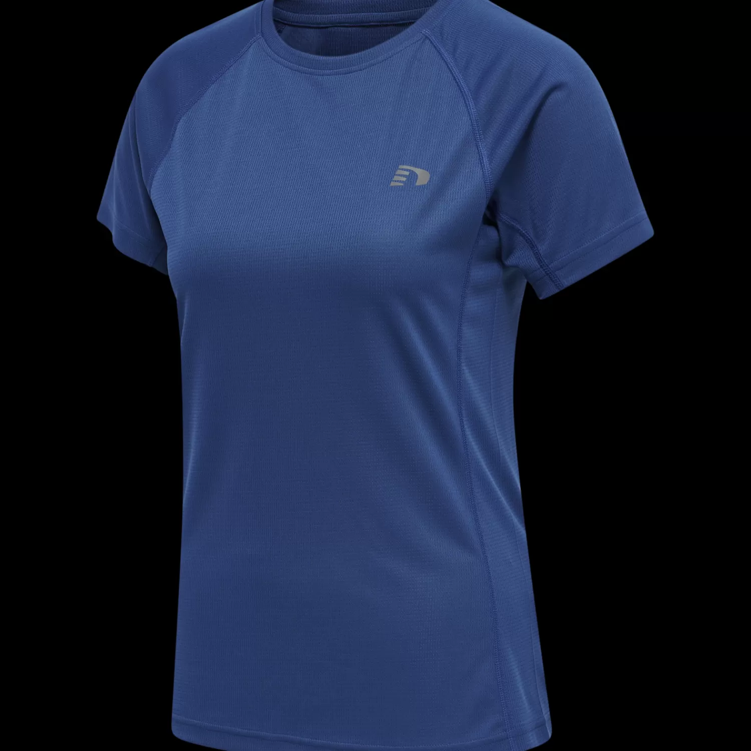 Hummel T-shirts and tops<WOMEN CORE RUNNING T-SHIRT S/S