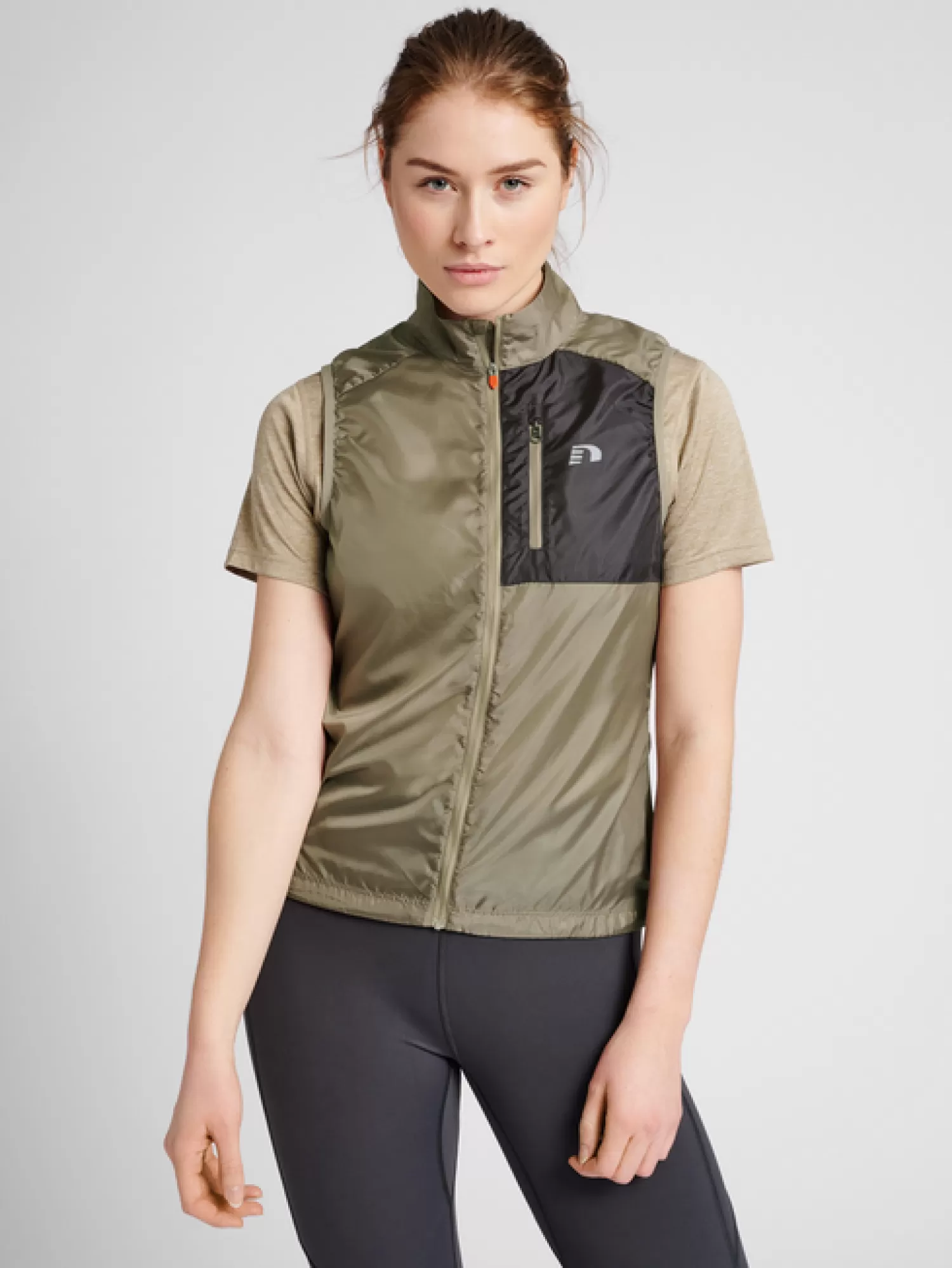 Hummel Jackets and vests<WOMEN PACKABLE TECH GILET